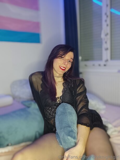 Nahá fotka uniklých OnlyFans od Holyknightgirl