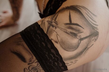 Naken lekkede OnlyFans-bilde av Lola Lu Vip