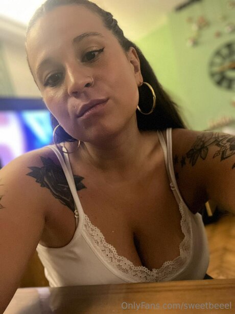 Обнаженная фотография утечки OnlyFans от Sweetbeeel