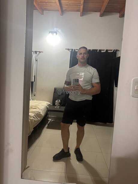 Naken lekkede OnlyFans-bilde av Fnxonly