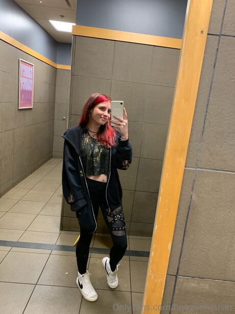 Обнаженная фотография утечки OnlyFans от Heavenhouser