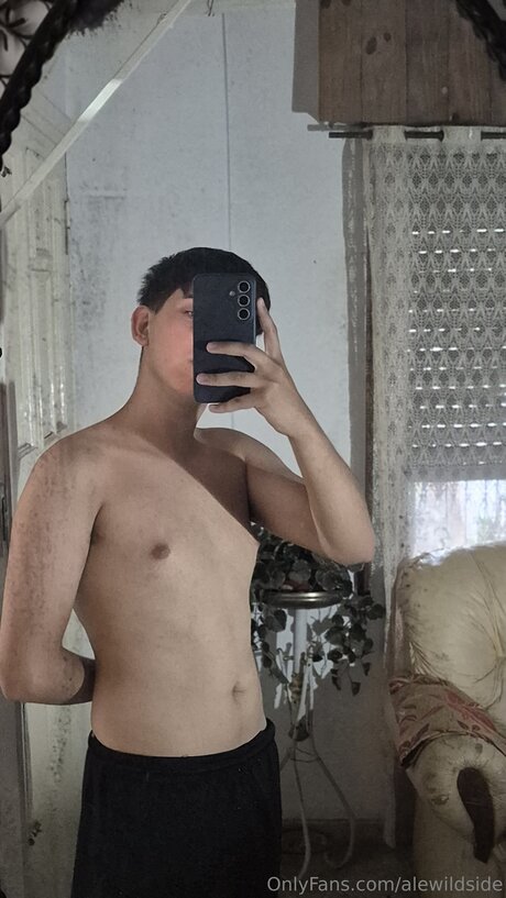 Alasti lekkinud OnlyFans-i pilt Alewildside