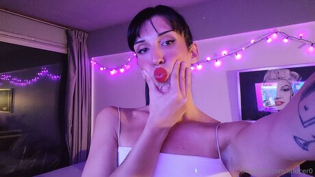 Foto di nudo di fuga di OnlyFans di Lalucer0