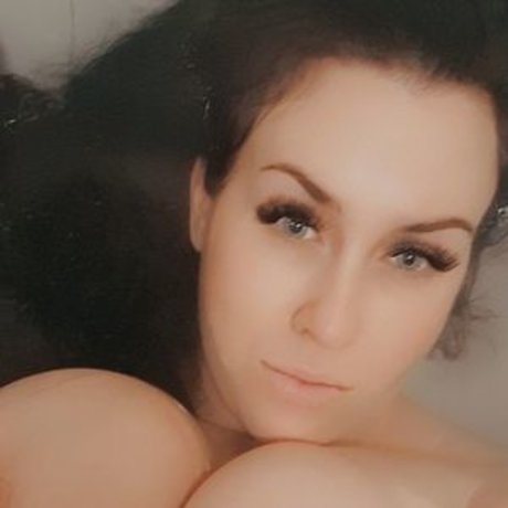 Nacktes geleaktes OnlyFans-Foto von Megatitslauren
