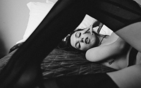 Nacktes geleaktes OnlyFans-Foto von Littledoseofliv