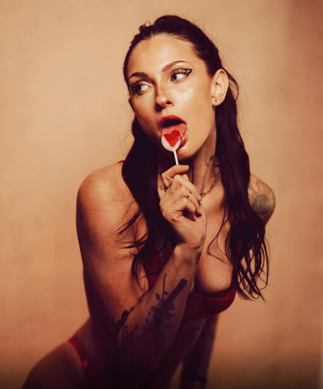 Lonelymeow OnlyFans泄露裸照