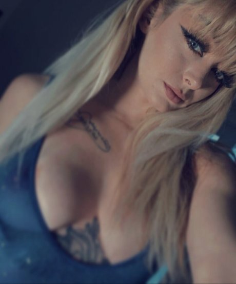 Nahá fotka uniklých OnlyFans od Queenjazlyn