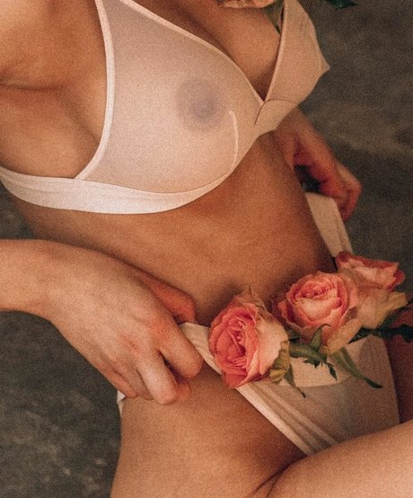 Photo nue de fuite OnlyFans de Julisewka