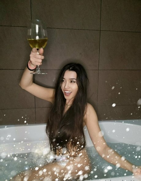 Shachatte OnlyFansリークヌード写真