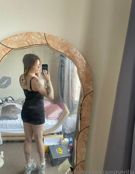 Naken läckt OnlyFans-bild av Amythrill