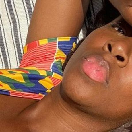 Alasti lekkinud OnlyFans-i pilt Jamelia