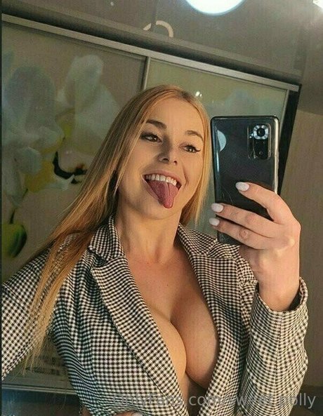 Обнаженная фотография утечки OnlyFans от Sweetpolly