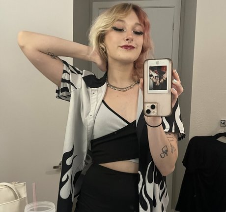 OnlyFans-model Kinzixx