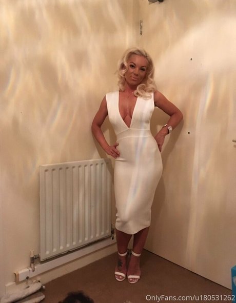 Britishbethany OnlyFansリークヌード写真