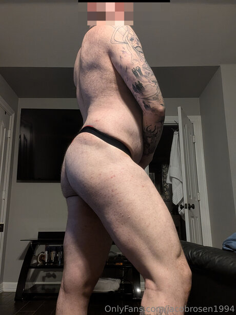 Alasti lekkinud OnlyFans-i pilt Jacobrosen1994