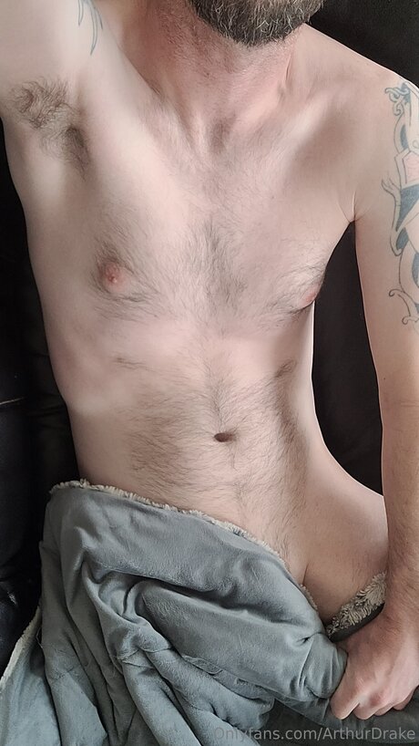Nahá fotka uniklých OnlyFans od Arthurdrake