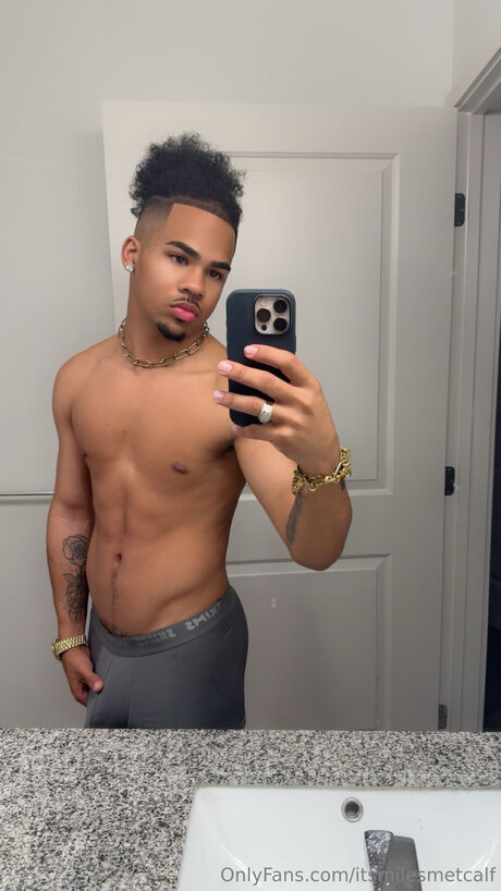 Foto di nudo di fuga di OnlyFans di Itsmilesmetcalf