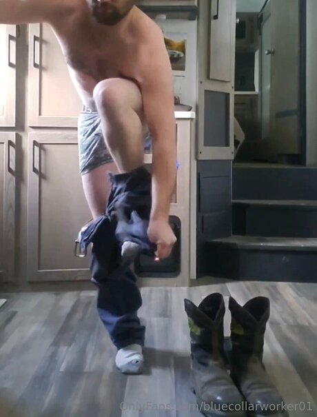 Photo nue de fuite OnlyFans de Bluecollarworker01