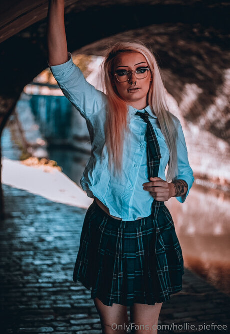 Naken lekkede OnlyFans-bilde av Hollie Piefree