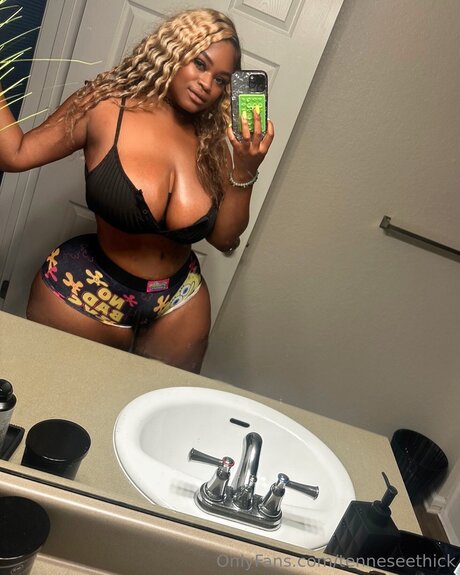 Обнаженная фотография утечки OnlyFans от Tenneseethick