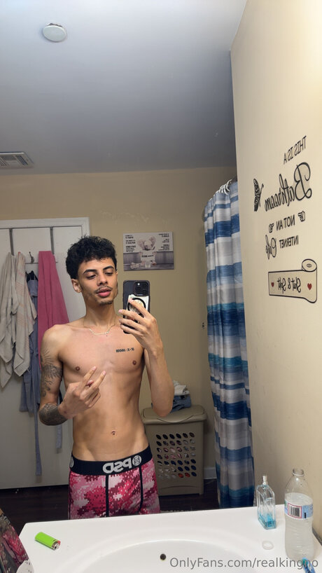 Naken lekkede OnlyFans-bilde av Realkingno