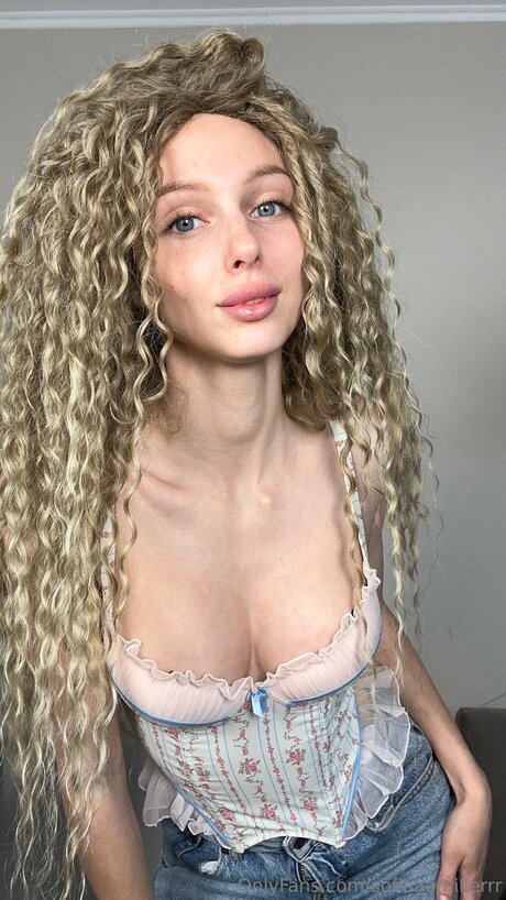 Alasti lekkinud OnlyFans-i pilt Sofiaaamillerrr