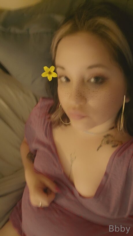 Alasti lekkinud OnlyFans-i pilt Bootybabyvixen