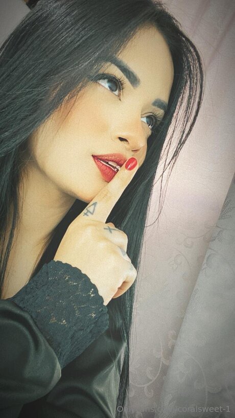 OnlyFans-model Coralsweet 1