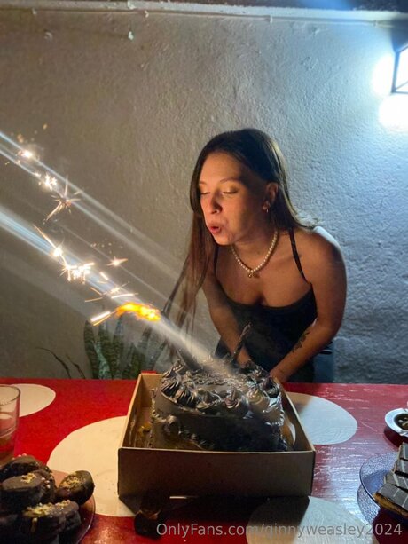 Обнаженная фотография утечки OnlyFans от Dominga2024