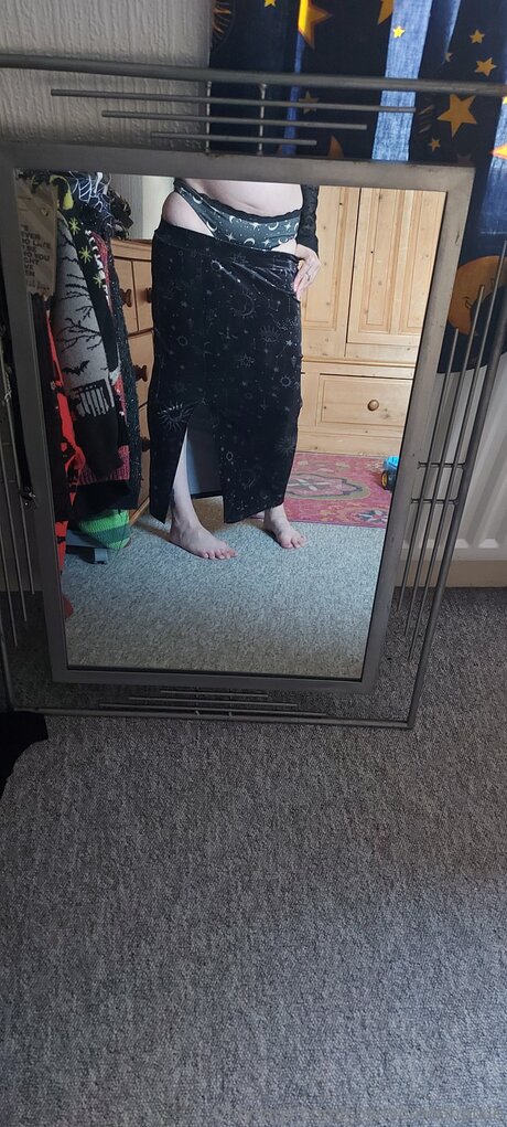 Nahá fotka uniklých OnlyFans od Cosmicmoonpixie