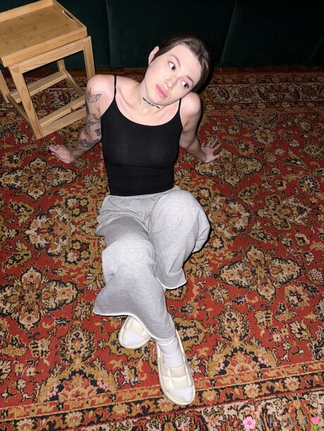 Foto di nudo di fuga di OnlyFans di Arina Stars