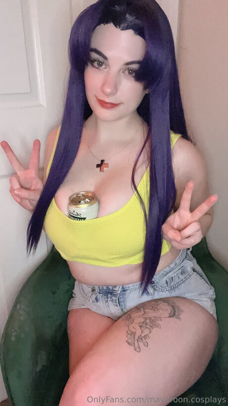 Alasti lekkinud OnlyFans-i pilt Mavarooniee