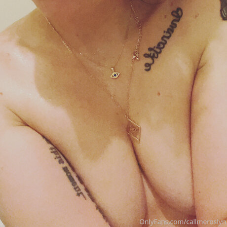 Nahá fotka uniklých OnlyFans od Callmeroslyn
