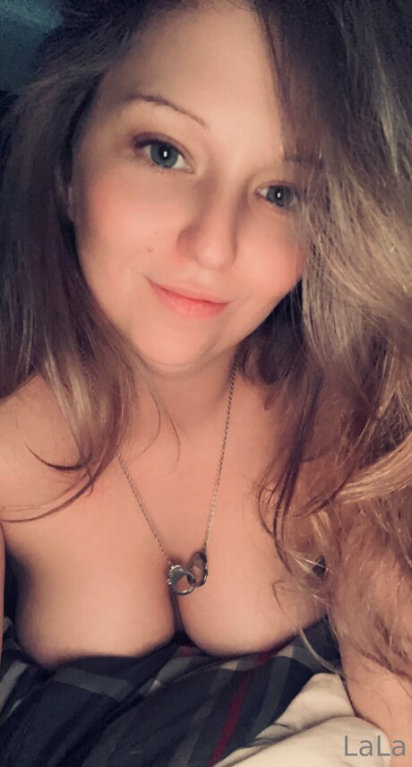 Nahá fotka uniklých OnlyFans od Goldengurl999