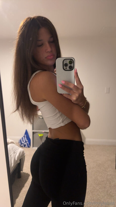 Imlylalust OnlyFansリークヌード写真