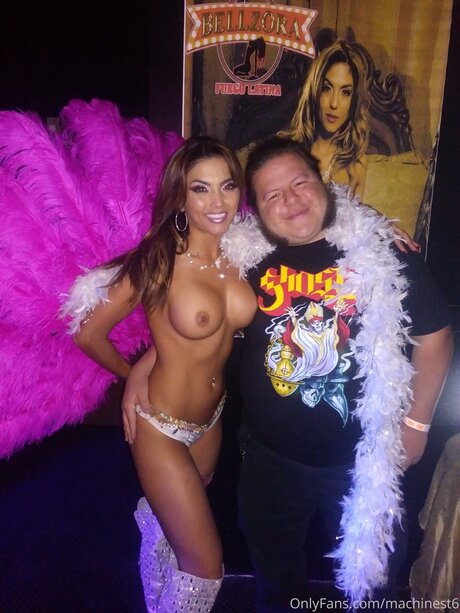 Nacktes geleaktes OnlyFans-Foto von Machinest6