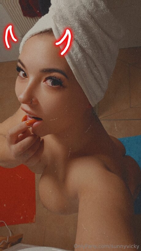 Sunnyvicky OnlyFansリークヌード写真