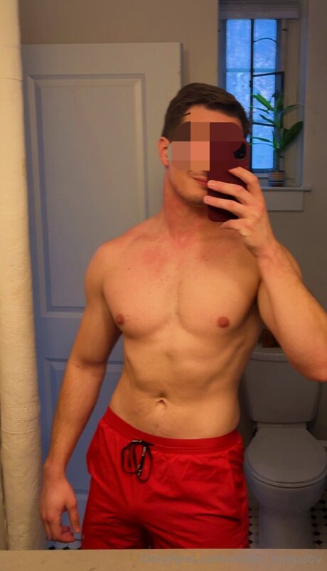 Foto desnuda filtrada de OnlyFans de Dmitri Morozov