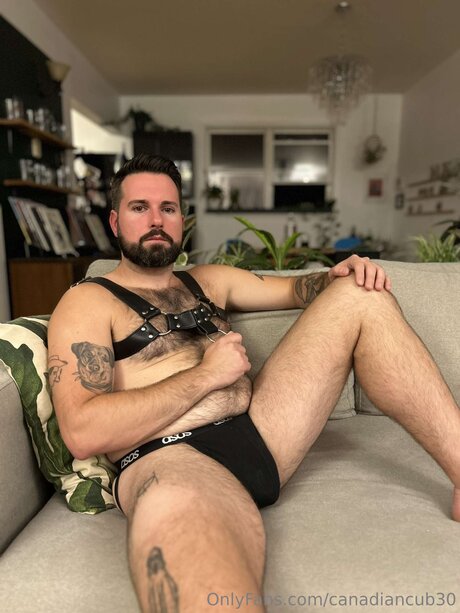 Обнаженная фотография утечки OnlyFans от Canadiancub30