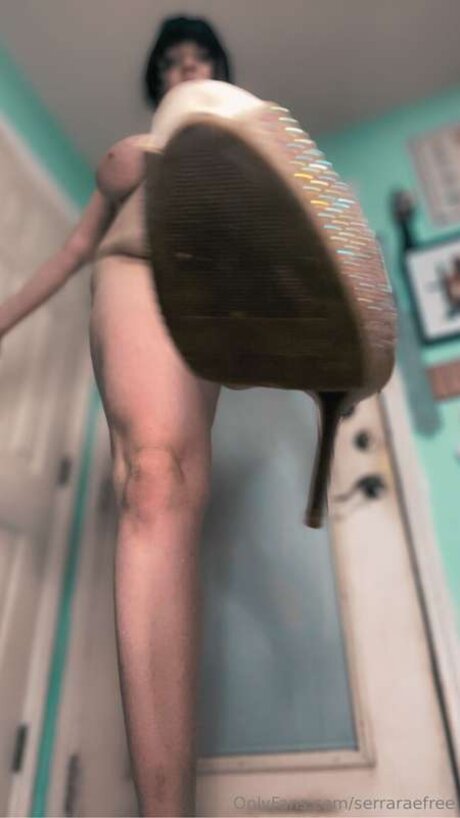 Serraraefree OnlyFans泄露裸照