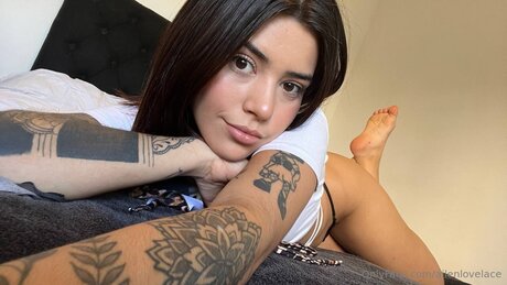 Naken läckt OnlyFans-bild av Ailenlovelace