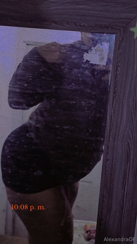 Alexav12 naked leaks OnlyFans pic