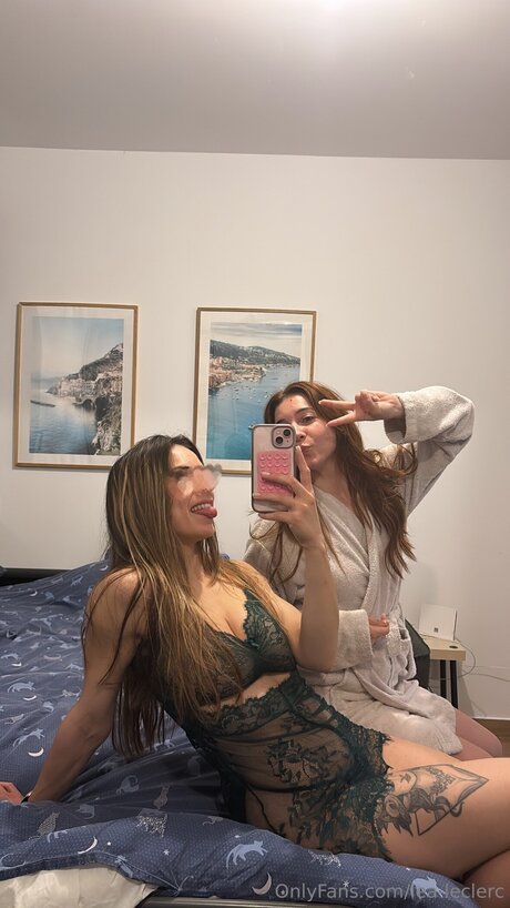 Foto di nudo di fuga di OnlyFans di Lea Leclerc