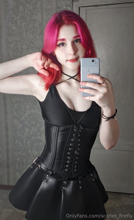 Scarlet Firefly OnlyFansリークヌード写真