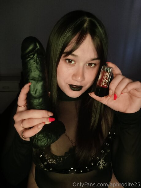 Naken lekkede OnlyFans-bilde av Aphrodite25