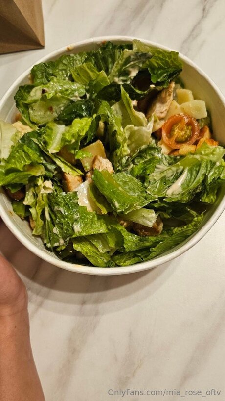 Foto desnuda filtrada de OnlyFans de Mia Rose Oftv