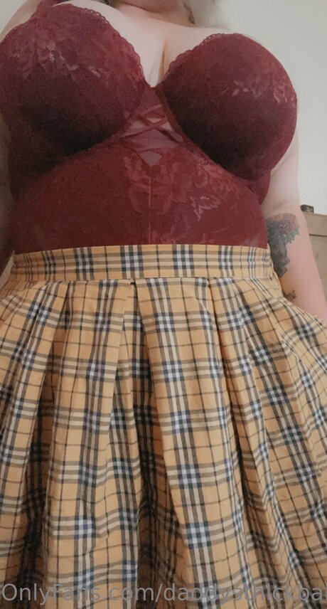 Alasti lekkinud OnlyFans-i pilt Daddysthickbabygirl