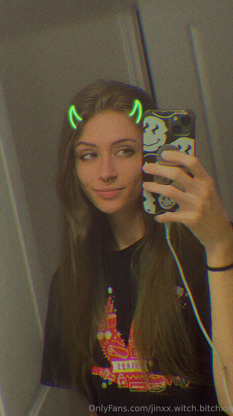 Foto di nudo di fuga di OnlyFans di Jinxx Witch Bitchxx