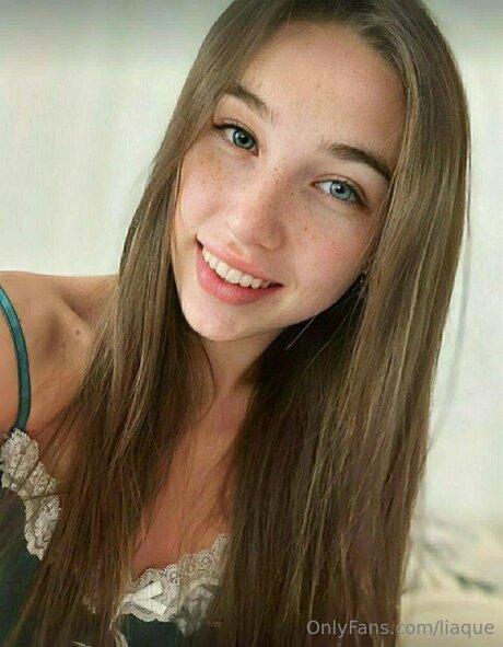 Alasti lekkinud OnlyFans-i pilt Liaque