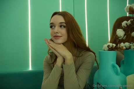 Nacktes geleaktes OnlyFans-Foto von Elly Petite